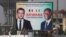 Une pancarte à l'effigie du président Macron et de son homologue Alassane Ouatara