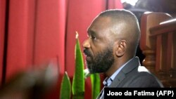 José Filomeno dos Santos, mwana ya nkondo mokonzi ya kala ya Angola José Eduardo dos Santos na tribunal, Luanda, sanza ya zomi na mibale 2019.