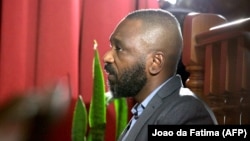 José Filomeno dos Santos, mwana ya mokonzi ya kala ya Angola, José Eduardo dos Santos, na Cour suprême ya Luanda, Angola, 9 décembre 2019