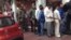 Outside a bank in New Delhi, the line for new currency is much shorter than some weeks ago indicating that cash shortages have eased. (A. Pasricha/VOA)