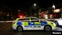 پلیس لندن منطقه را مسدود کرده تا نیروهای امدادی به وضعیت رسیدگی کنند