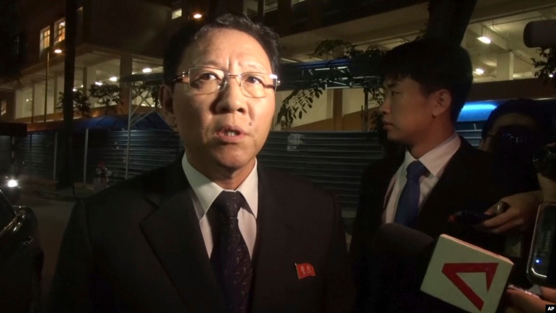 Duta Besar Korea Utara untuk Malaysia Kang Chol berbicara kepada media di Kuala Lumpur, Malaysia, 17 Februari 2017. 