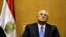 2013年7月4日，埃及宪法法院院长曼苏尔宣誓就任埃及临时国家元首。