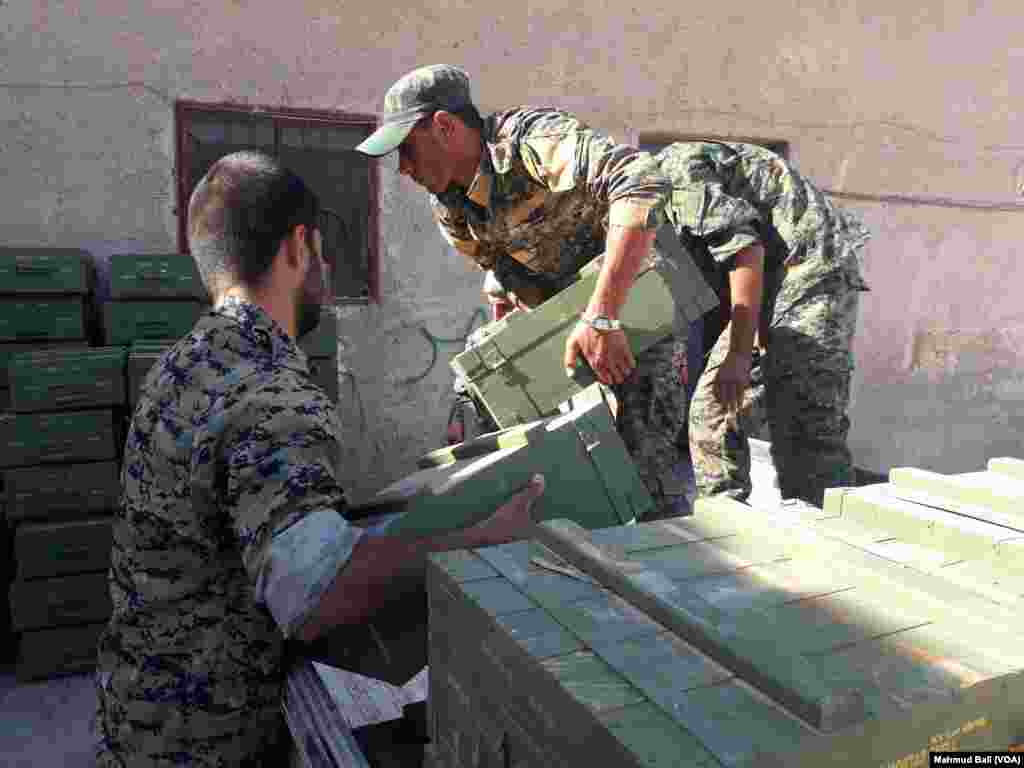 SDF fighters inside Raqqa