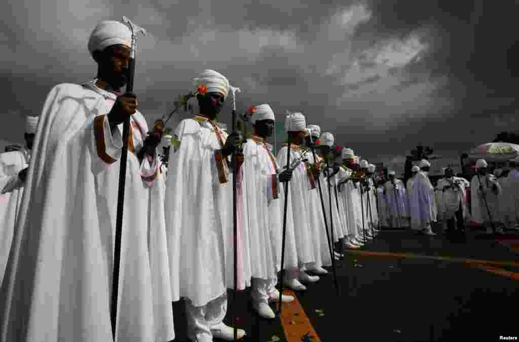 A church choir performs during the Meskel Festival to commemorate the discovery of the true cross on which Jesus Christ was crucified, at Meskel Square in Ethiopia's capital Addis Ababa, Sept. 26, 2016.
