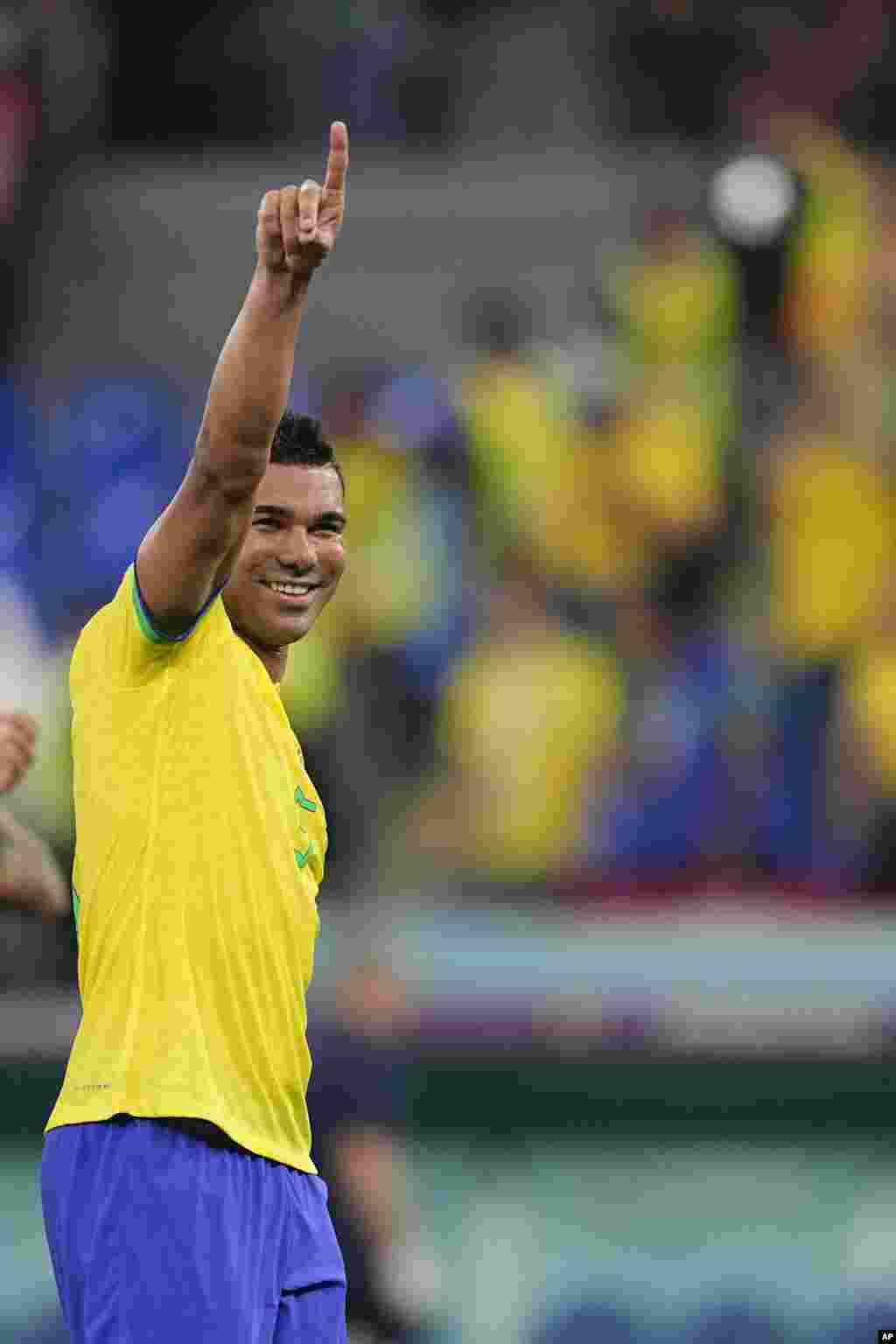 Casemiro festeja a vitória do Brasil frente à Suíça, por 1-0, em jogo do grupo G do Mundial do Qatar, no Stadium 974, em Doha. Nov 28, 2022