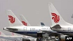 Máy bay TQ quay đầu về điểm xuất phát vì hành khách đốt giấy