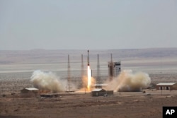 이란이 지난 2017년 7월 자체 개발한 인공위성 발사 장면을 공개했다.
