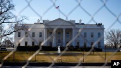 Gedung Putih akan menghentikan kunjungan wisata ke tempat kediaman presiden AS untuk sementara waktu mulai Sabtu mendatang (Foto: dok).