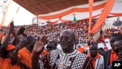 Roch Kaboré lors d'un meeting de campagne en novembre 2015.