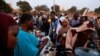 Les Burkinabè saluent le décret de "mobilisation générale" face aux jihadistes