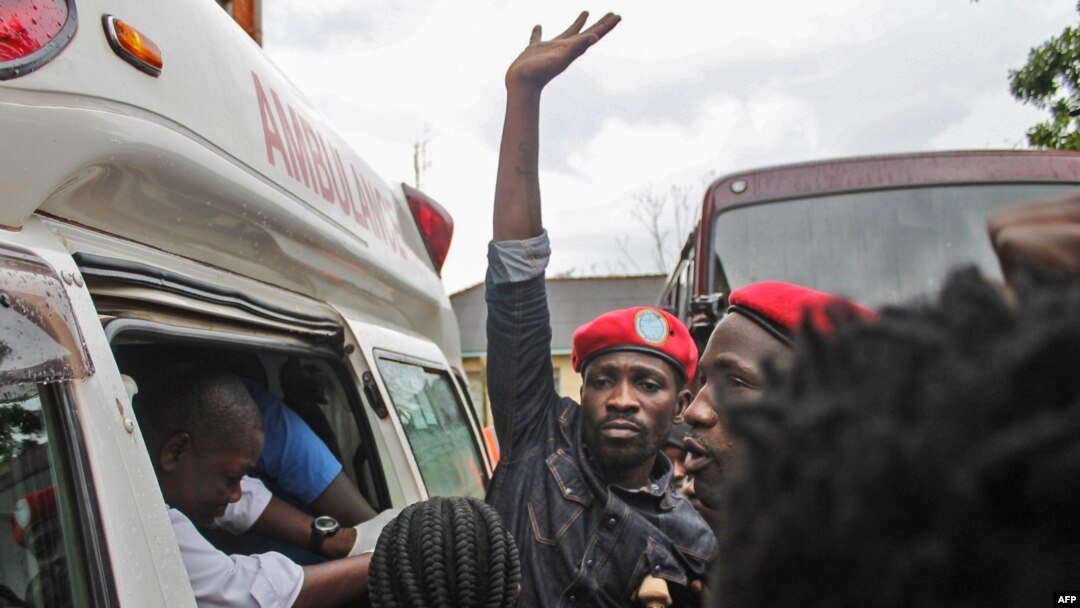 Umuririmvyi w'Umuganda yahindutse umunyapolitike, Robert Kyagulanyi