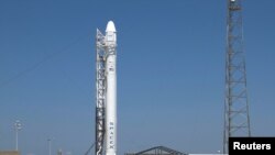 Тестовий пуск ракети Falcon 9, 18-те травня, 2012.
