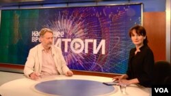 VOA Russian host Yulia Savchenko interviews political analyst Dimitri Oreshkin on Current Time Week in Review