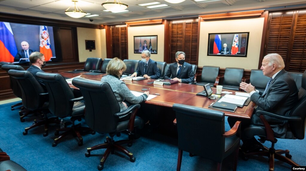 President Biden held a secure video call with President Putin of Russia to discuss a range of topics in the U.S.-Russia relationship, including U.S. concerns about Russian military activities on the border with Ukraine, Dec. 7, 2021. (Courtesy: White House photo)