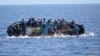 Italia Selamatkan 500 Migran dari Kapal yang Terbalik