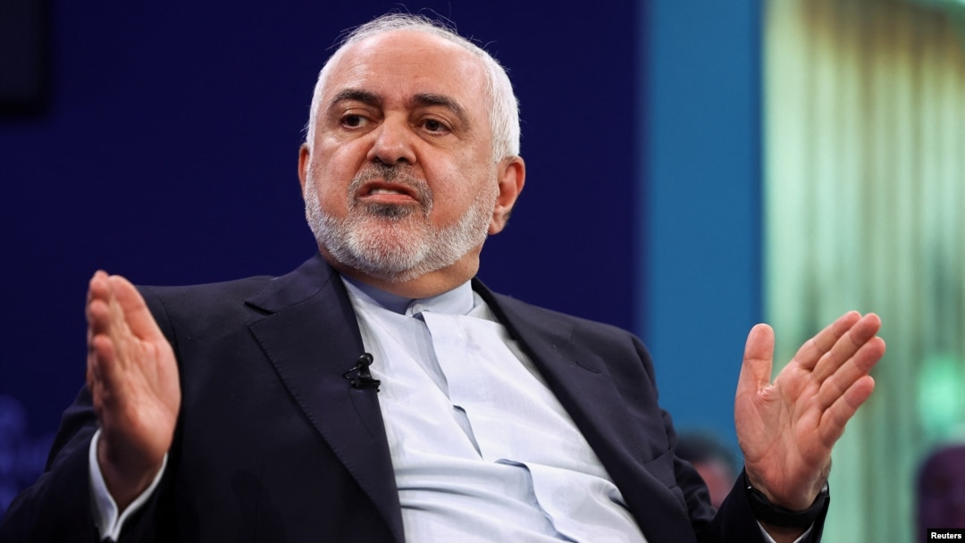 İran Cumhurbaşkanı Yardımcısı Zarif, Tahran'ın nükleer silah peşinde olduğu fikrini reddederek, İran ile Batılı ülkeler arasındaki ilişkileri iyileştirmek için görüşmeler yapılması fikrine destek sinyali verdi.