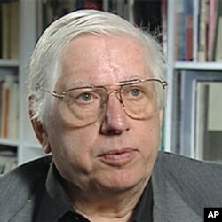 ທ່ານ Walter Anderson ນັກ​ຊ່ຽວຊານ​ດ້ານ​ເອ​ເຊຍ​ໃຕ້ ທີ່​ສະ​ຖາ​ບັນສຶກສາລະ​ຫວ່າງ​ຊາດ​ຂອງ​ມະຫາວິທະຍາ​ໄລ Johns Hopkins