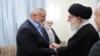 اسماعیل هنیه از رهبران حماس که از سوی آمریکا یک گروه تروریستی به حساب می‌آید، در یکی از ملاقات‌هایش با علی خامنه‌ای در تهران. 