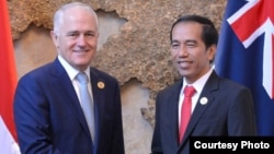 Presiden Joko Widodo dengan Perdana Menteri Australia Malcom Turnbull lakukan pertemuan di sela-sela KTT ASEAN di Vientiane, Laos, Kamis 8 September 2016 (Foto: Biro Pers Kepresidenan).