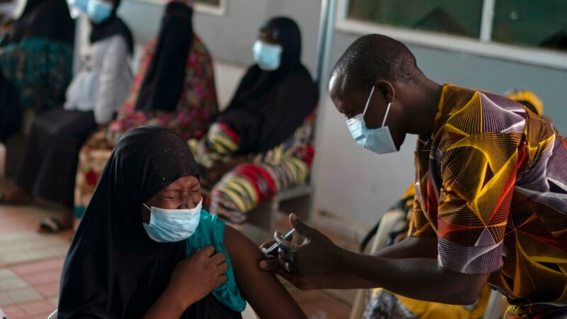 Gambie: la méfiance autour du vaccin anti-Covid ralentit la campagne contre la polio