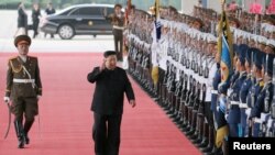 Pemimpin Korea Utara Kim Jong Un meninggalkan Pyongyang, Korea Utara, untuk mengunjungi Rusia, 10 September 2023. (Foto: KCNA via REUTERS)