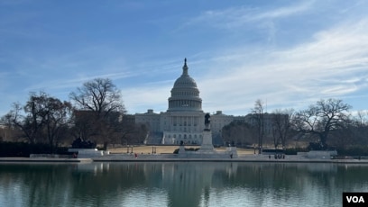 资料照片:国会大厦及倒映池(2026年3月10日)