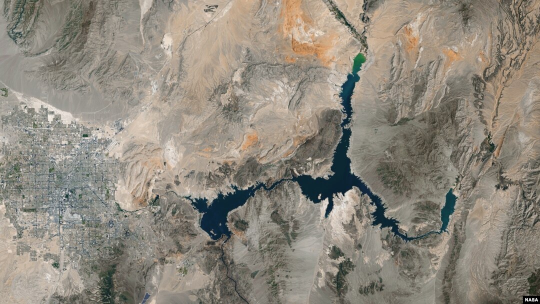 The image shows Lake Mead on the Nevada-Arizona state border at its lowest point ever, taken by the Thematic Mapper on the Landsat 5 satellite, May 2016.