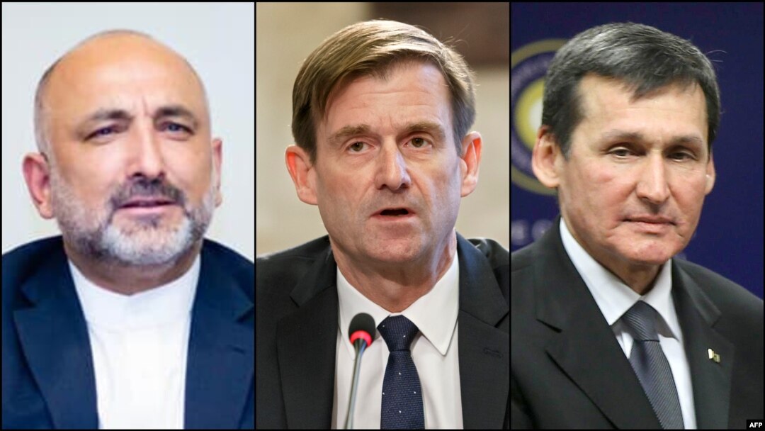 Chapdan Afg'oniston Tashqi ishlar vaziri Hanif Atmar, AQSh Davlat kotibining Siyosiy masalalar bo'yicha muovini Deyvid Heyl va Turkmaniston Tashqi ishlar vaziri Rashid Meredov 