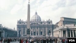 Vatican mengumumkan revisi atas larangan pelecehan seksual tahun 2001, hari Kamis.