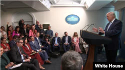 特朗普总统在白宫举行记者会。(2026年4月6日)