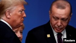 2019 Aralık ayında İngiltere'de yapılan NATO Zirvesi'nde Trump ve Erdoğan