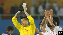 中国足球队2010年11月在广州参加亚运会