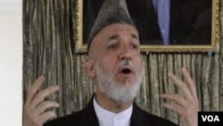 Presiden Hamid Karzai tetap pada keputusannya untuk membubarkan kontraktor keamanan swasta di Afghanistan.