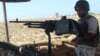 سرباز مصری در پست مستقر در صحرای سینا