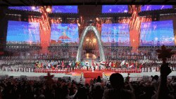 Upacara Pembukaan Asian Games 2010 digelar dengan upacara yang sangat meriah hari Jumat di Guangzhou, Tiongkok.