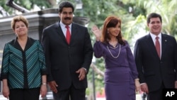 Los presidentes de Brasil, Venezuela, Argentina y Paraguay el 29 de julio en Caracas durante la cumbre de Mercosur. 