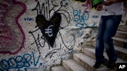 La eliminación de grafitis cuestan millones a las ciudades.