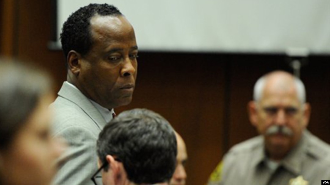 Dr. Conrad Murray terancam hukuman penjara empat tahun serta kehilangan lisensi praktik (Foto: dok).