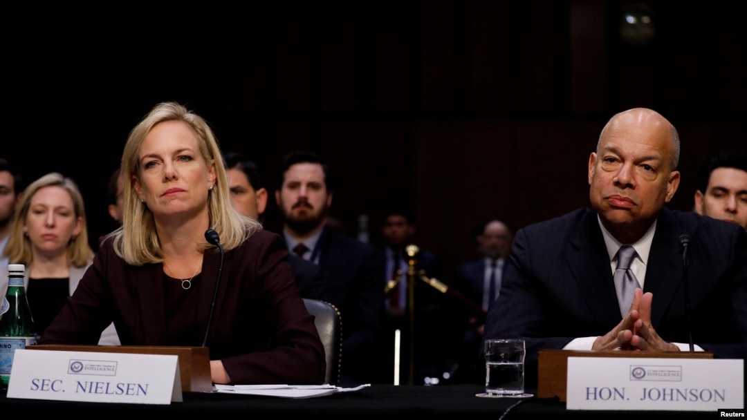 Sekretarka za unutrašnju bezbednos Kirstjen Nielsen i njen prethodnik Jeh Johnson svjedoče pred senatskim Odborom za obavještajne poslove, 21. mart 2018.