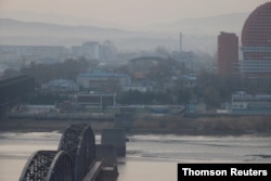 중국 단둥에서 바라본 북한 신의주. (자료화면)