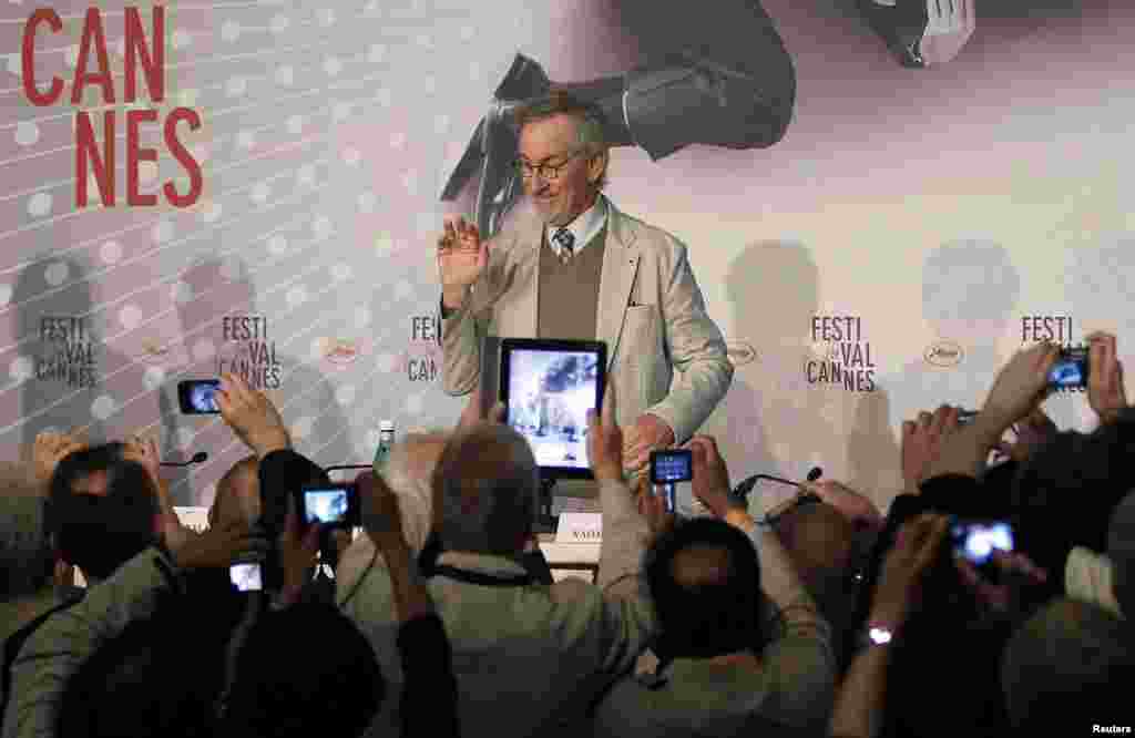 Čuveni američki reditelj Steven Spielberg, predsjednik žirija 66. po redu filmskog festivala u Cannes-u na danas održanoj konferenciji za novinare.