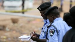 Kwamishinan 'Yan sanda - 3'39"