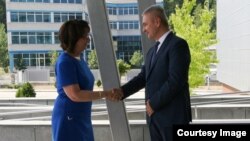 Ambasadorica SAD-a Maureen Cormack razgovarala sa Pericom Stanićem, direktorom SIPA-e