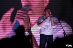 Russian opposition front-man Alexey Navalny addresses a rally in Moscow, Sept. 20, 2015. (C. Maynes/VOA)