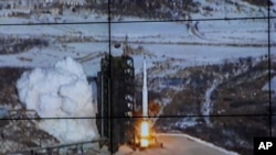 Snimak lansiranja severnokorejske rakete koji je emitovala savernokorejska centralna novinska agencija