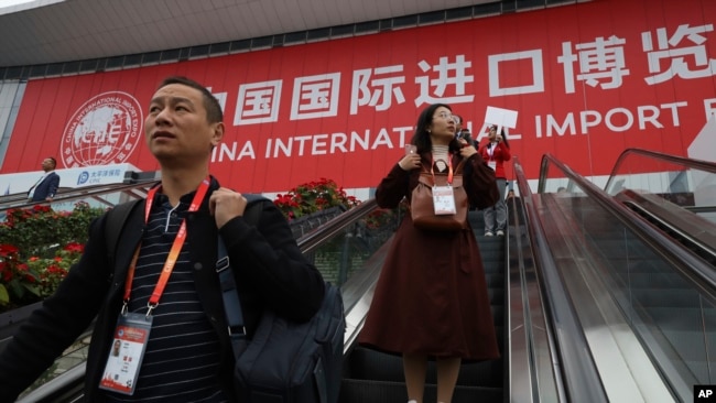 中国进口博览会开幕前夕