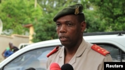 Umuvugizi w'igisirikare c'Uburundi, Colonel Gaspard Baratuza