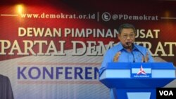 Ketua Majelis Tinggi merangkap Ketua Umum Partai Demokrat Susilo Bambang Yudhoyono mengumumkan hasil konvensi Partai Demokrat di Jakarta, 16 Mei 2014 (Foto: VOA/Fatiyah Wardah)