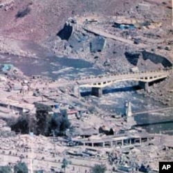 زلزلے سے تباہ حال بالاکوٹ کا ایک منظر